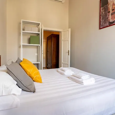 Anna - Con Bagno Privato In Con Giardino