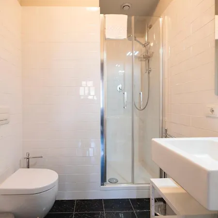 Anna - Con Bagno Privato In Con Giardino Gasthof Florenz